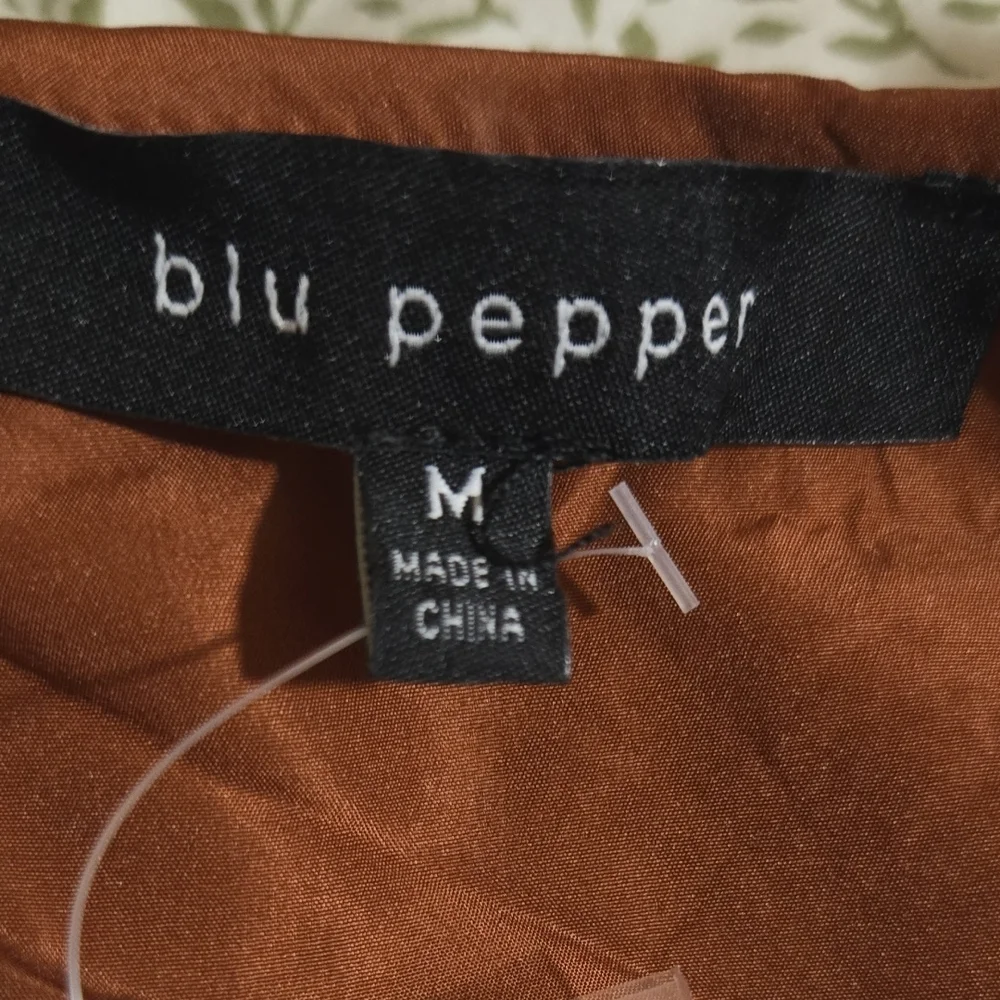 Blu Pepper Cream Sherpa Teddy Jacket with Brown Trim and Black/Gold Accents - Picture 2 of 4